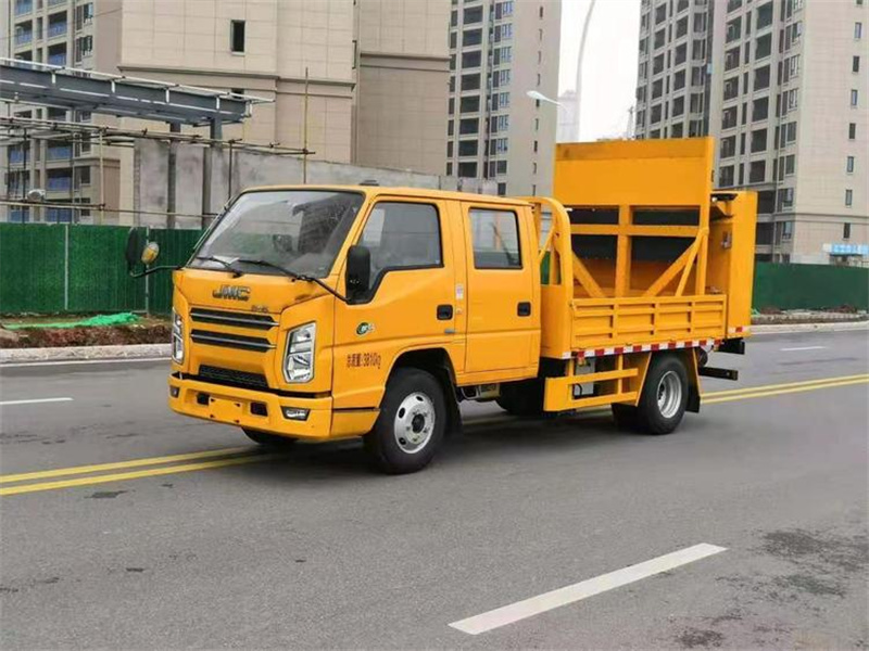 江鈴順達雙排防撞緩沖車廠家直銷