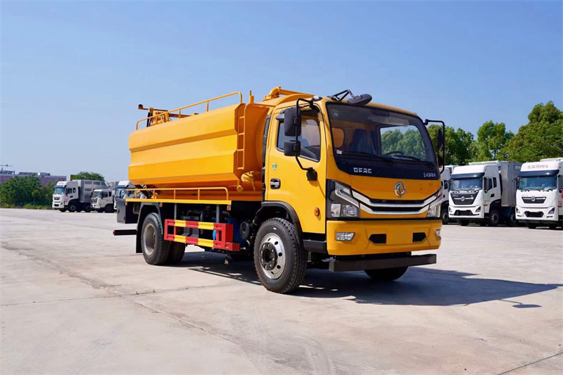 東風(fēng)多利卡13方清吸洗?污車