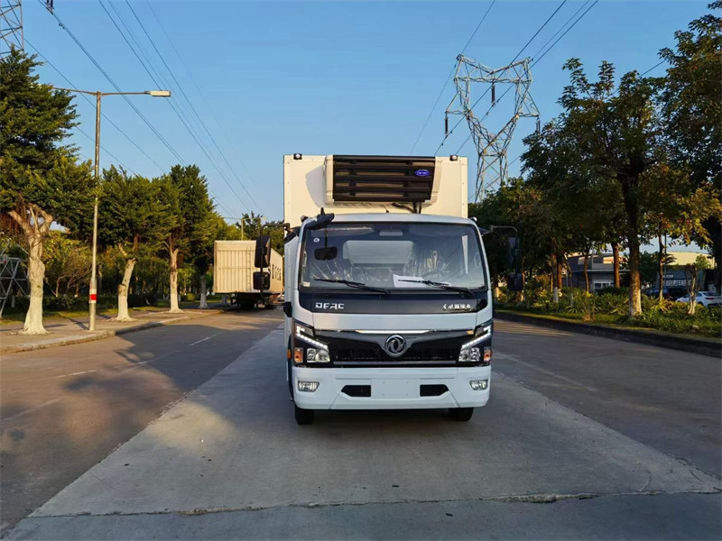 東風(fēng)新能源4.2米冷藏車