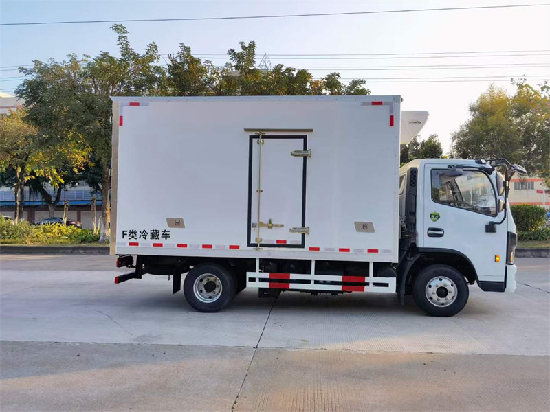 東風(fēng)新能源4.2米冷藏車