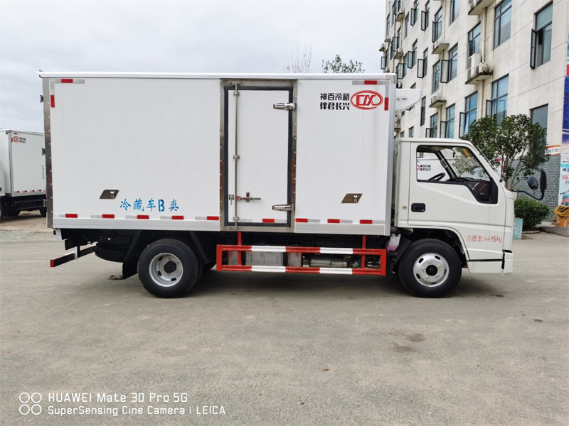 江鈴順達單排冷藏車