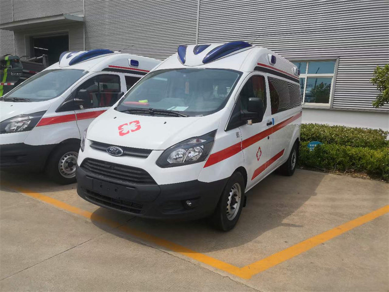全順轉(zhuǎn)運(yùn)型救護(hù)車現(xiàn)車