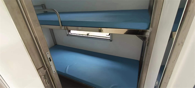 江鈴順達(dá)自由移動小型核酸檢測車