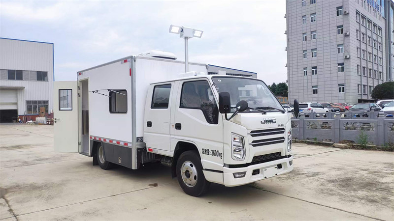 江鈴順達(dá)自由移動小型核酸檢測車
