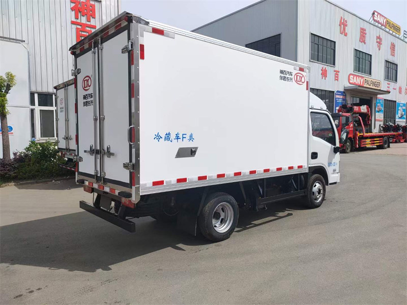 躍進(jìn)福運(yùn)S80國六柴油冷藏車