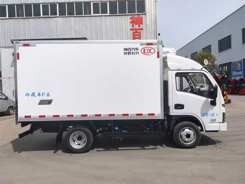 躍進(jìn)福運(yùn)S80國六柴油冷藏車