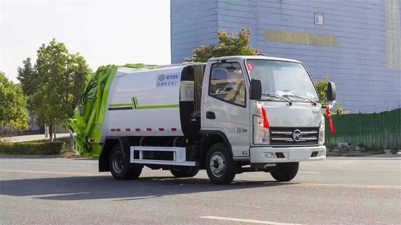 藍牌凱馬壓縮垃圾車