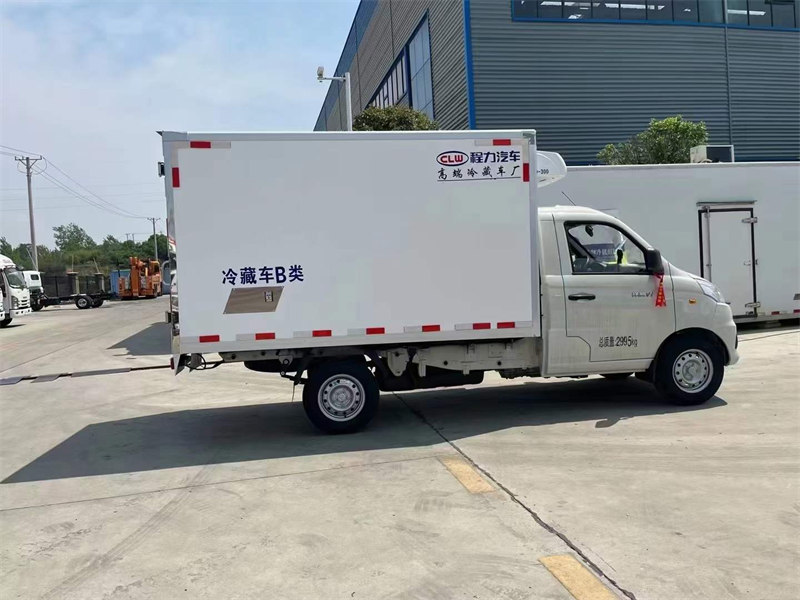 福田祥鈴V1國(guó)六2.8米冷藏車