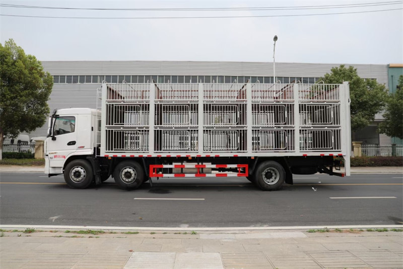 陜汽翼6小三軸畜禽車