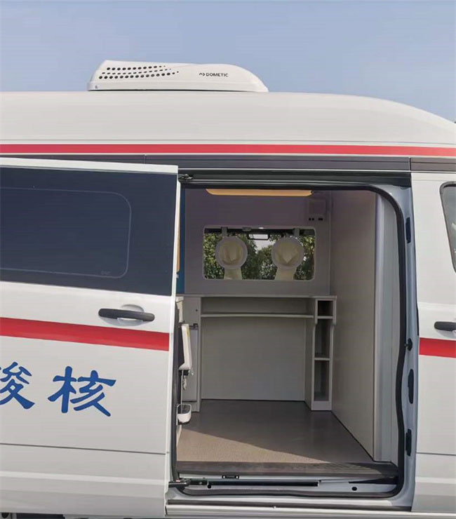 程力三窗口核酸采樣車