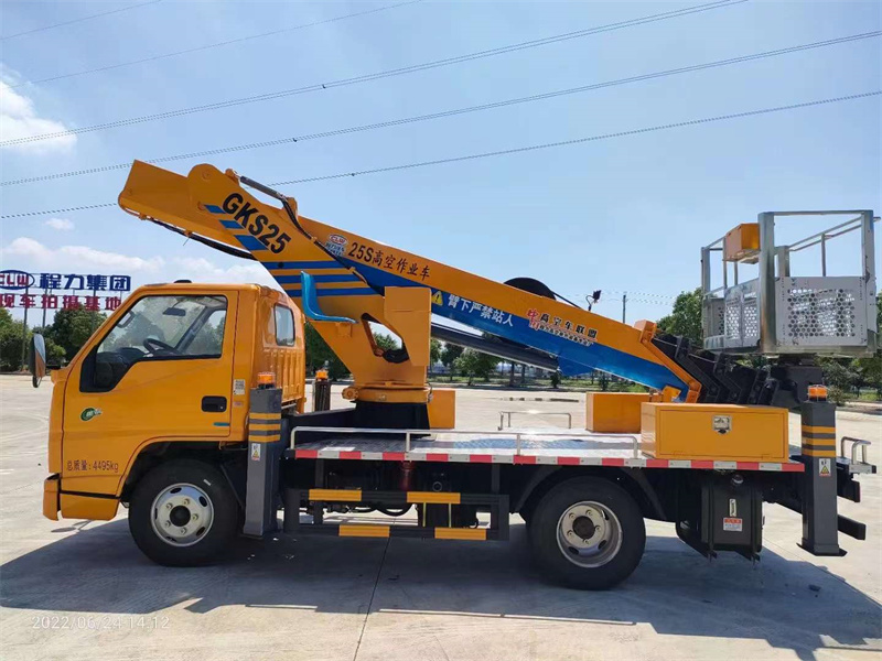25米藍(lán)牌高空作業(yè)車1月報(bào)價(jià)