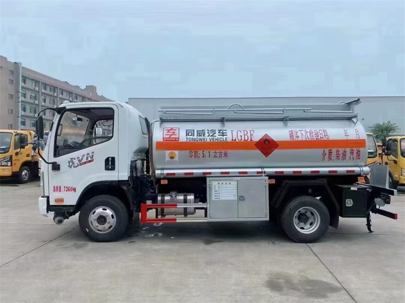 5.1方解放加油車品質(zhì)高