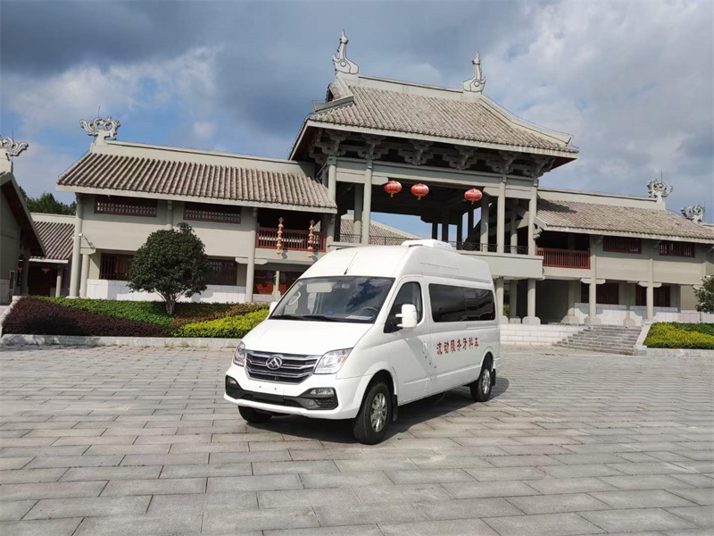 流動式服務(wù)牙科車圖片大全