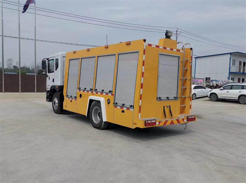 東風(fēng)D9工程搶險(xiǎn)車(chē)售價(jià)