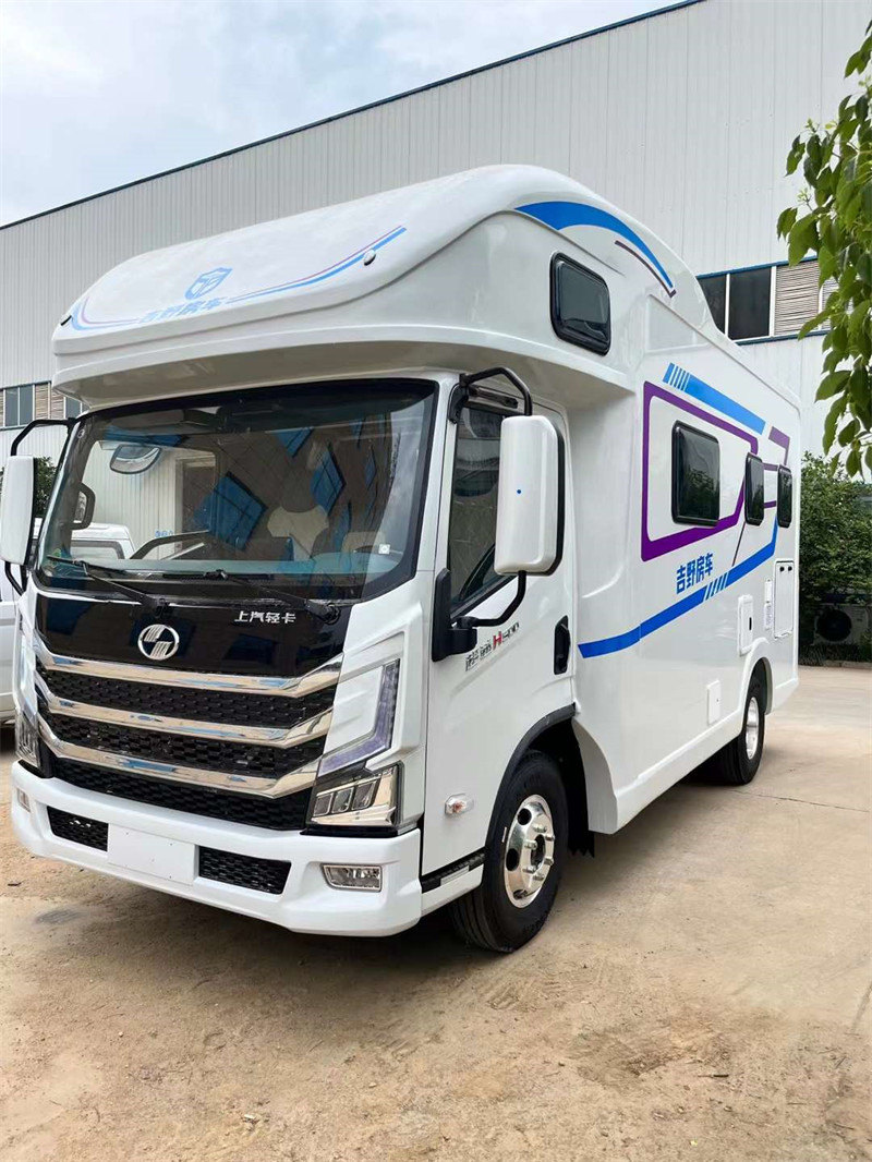 躍進(jìn)H500冰淇淋房車空間大