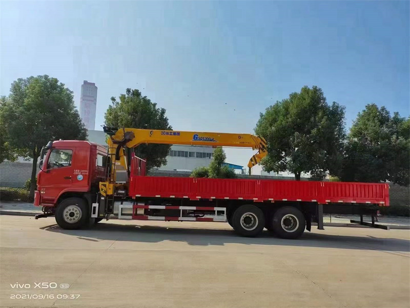 大運(yùn)隨車(chē)吊廠家8月大促
