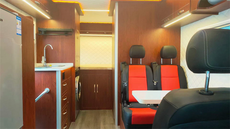躍進(jìn)H500自動(dòng)擋房車頂配