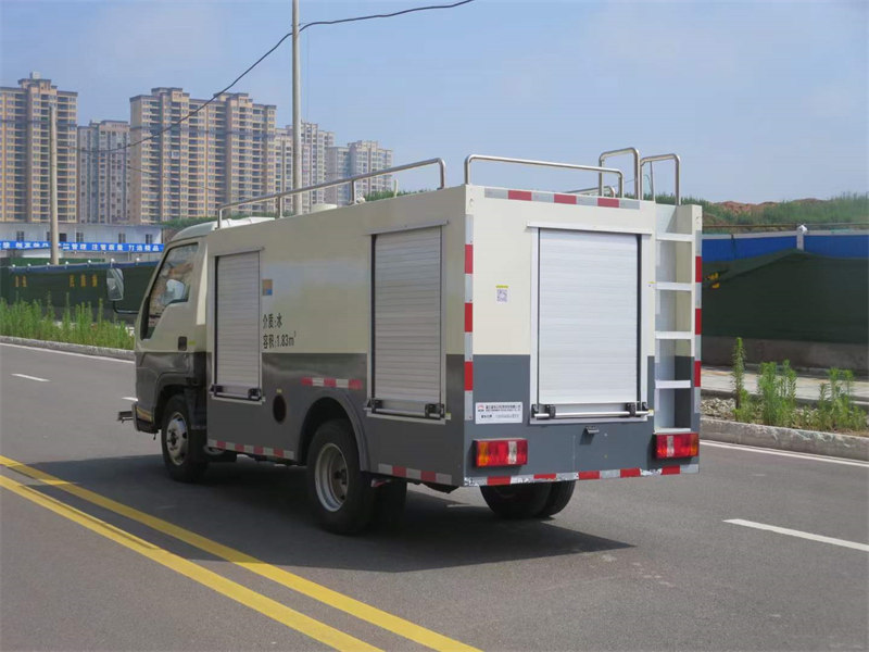 國六福田藍牌2噸清洗車報價