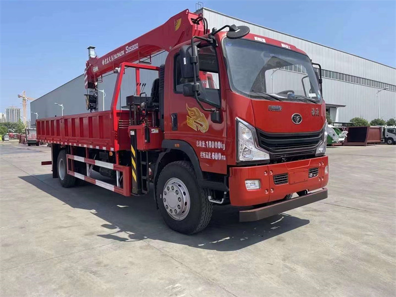 隨車吊重汽5200軸距多少錢