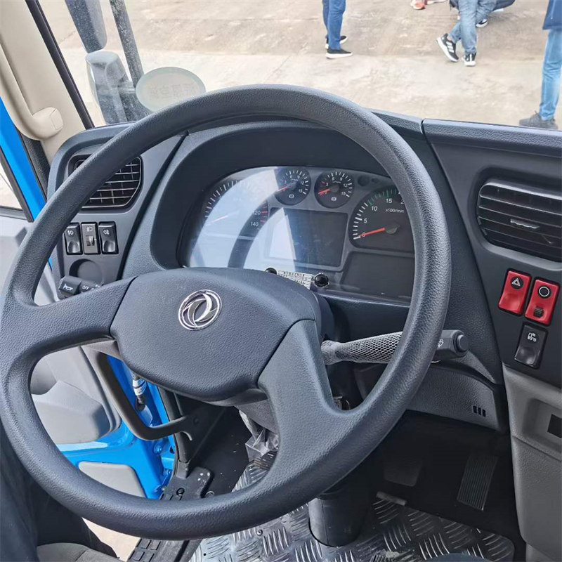 國六教練車東風(fēng)平頭高品質(zhì)