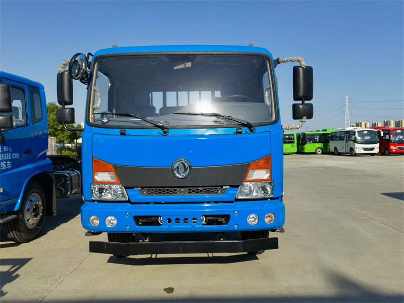 國六教練車東風(fēng)平頭高品質(zhì)