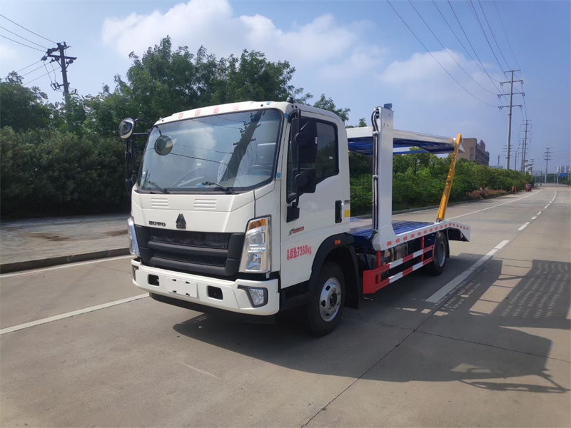 重汽二位板轎運車高效靈活