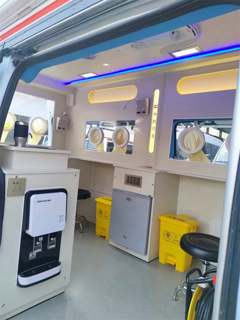 國六福特全順V362核酸取樣車汽油版