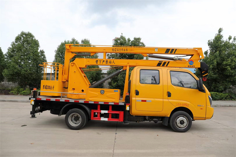 13米折臂高空作業(yè)車(chē)環(huán)保免征齊全