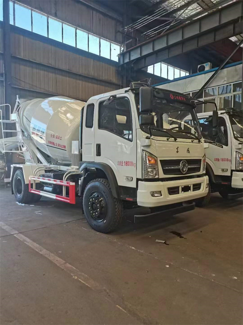 東風(fēng)混凝土攪拌車廠家直售