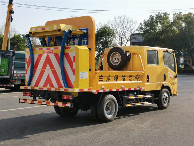 解放藍(lán)牌防撞緩沖車價(jià)格