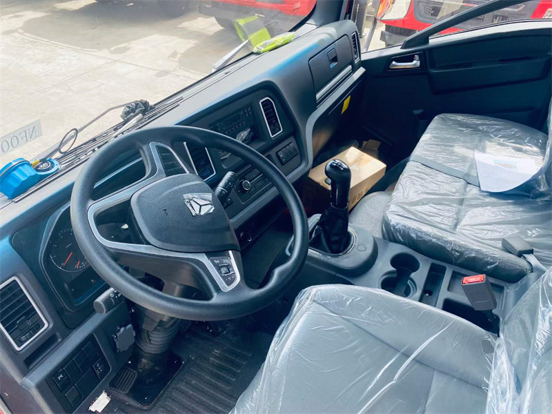 豪曼小黃牌隨車吊經(jīng)濟(jì)省油