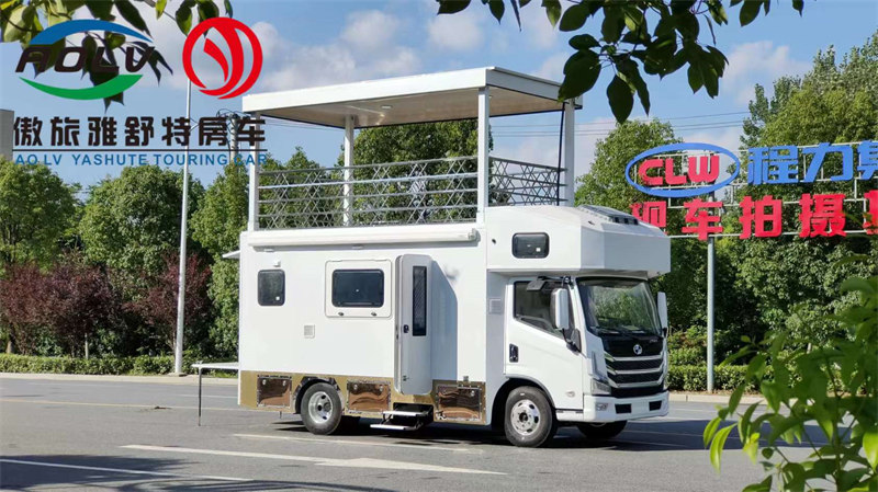 躍進(jìn)H500硬派升降頂房車傲旅雅舒特房車