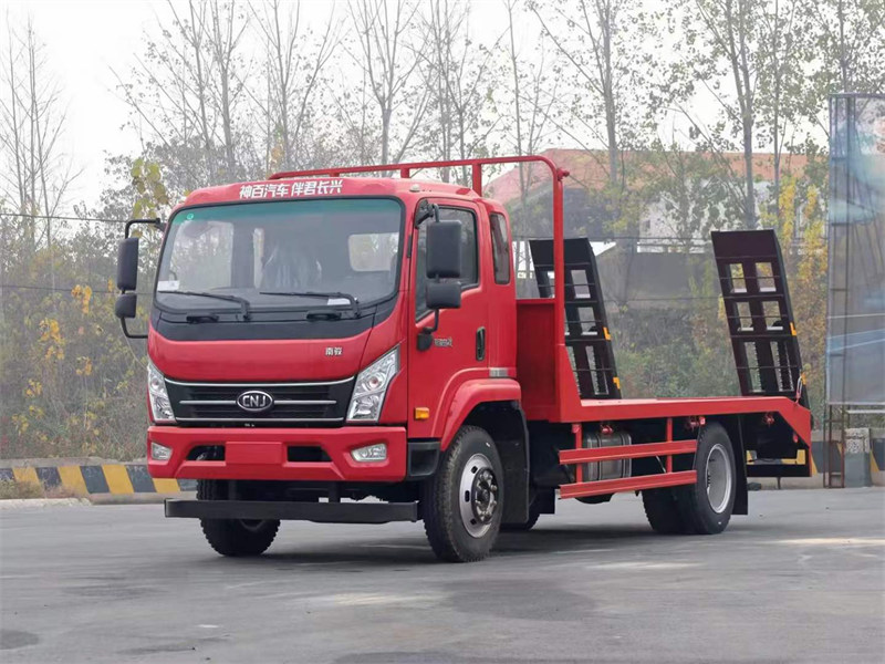 南駿單橋平板車可拉150挖機