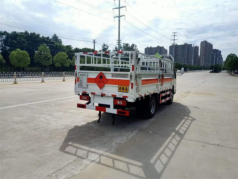 小卡之星3氣瓶運(yùn)輸車(chē)廠家直銷(xiāo)