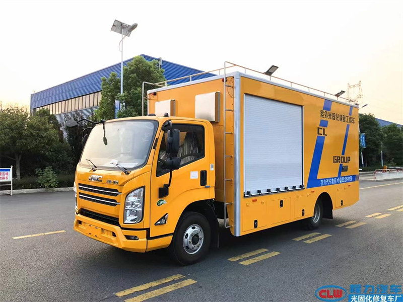 程力紫外光固化管道修復車多少錢