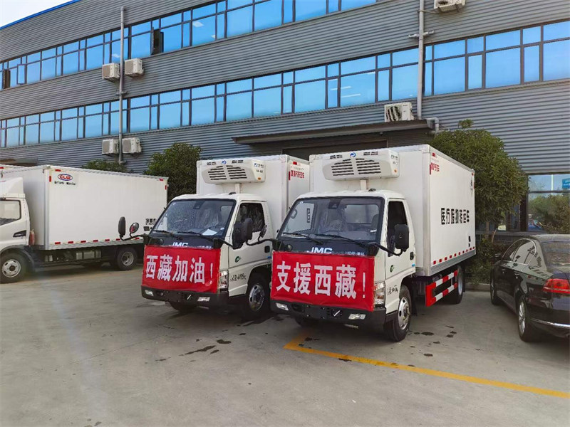 醫(yī)療廢物轉(zhuǎn)運(yùn)車江鈴發(fā)車中