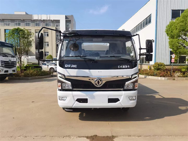 東風(fēng)福瑞卡天然氣灑水車