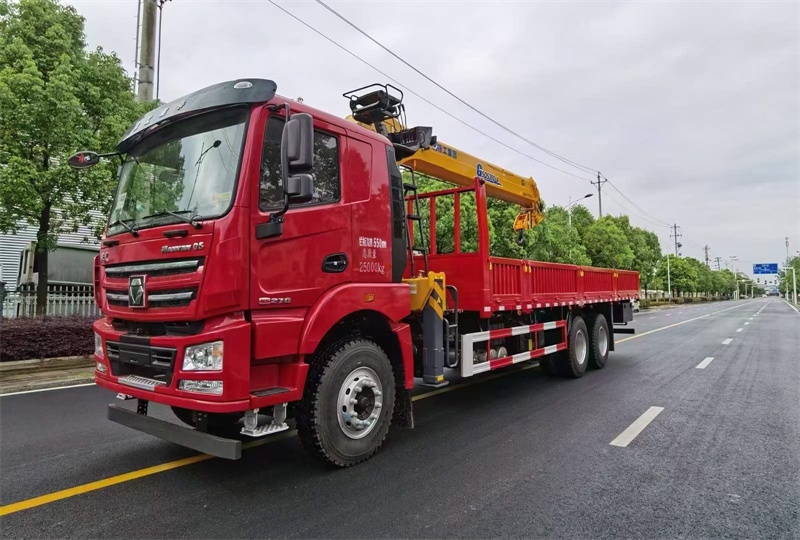徐工漢風(fēng)一體化12G隨車吊270馬力