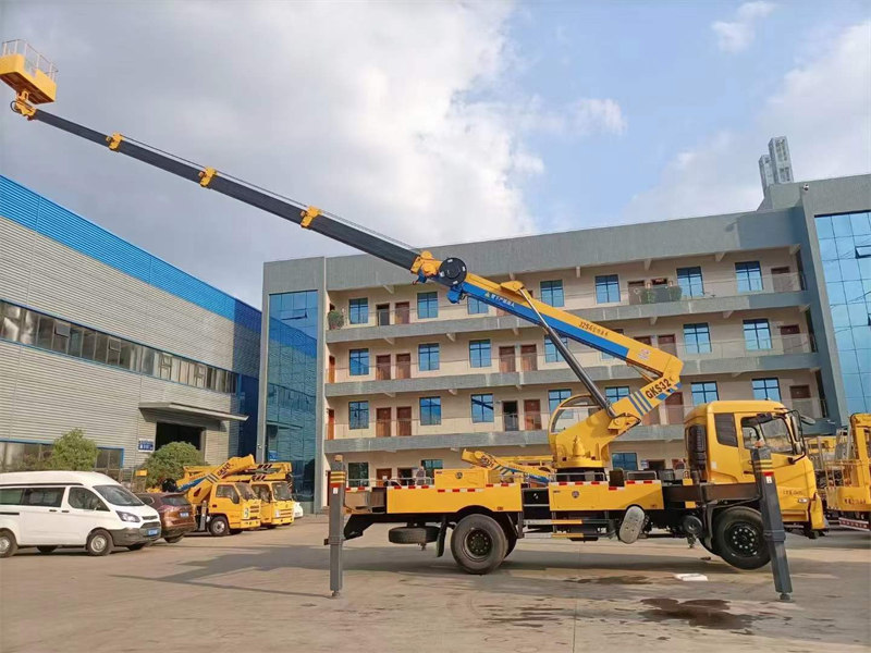 天錦32米高空作業(yè)車新車一臺(tái)