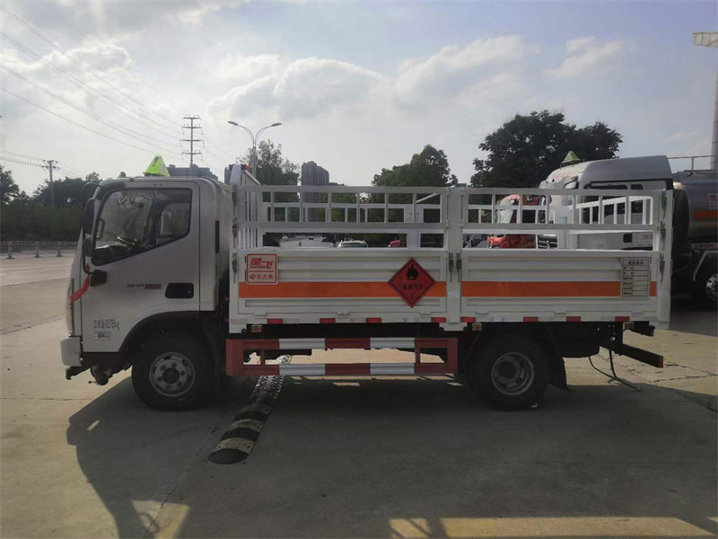 4.2米奧鈴小黃牌氣瓶運(yùn)輸車直賣