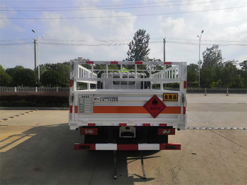 4.2米奧鈴小黃牌氣瓶運(yùn)輸車直賣