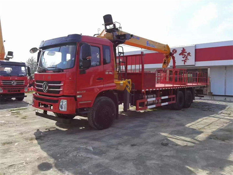 東風(fēng)K5后八輪徐工12G隨車吊免稅