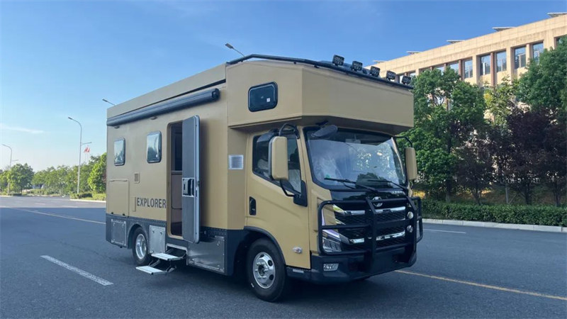 程力傲旅雅舒特上汽躍進(jìn)h500硬派升降頂房車
