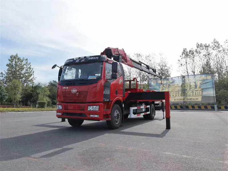 解放j6單橋隨車吊王中王