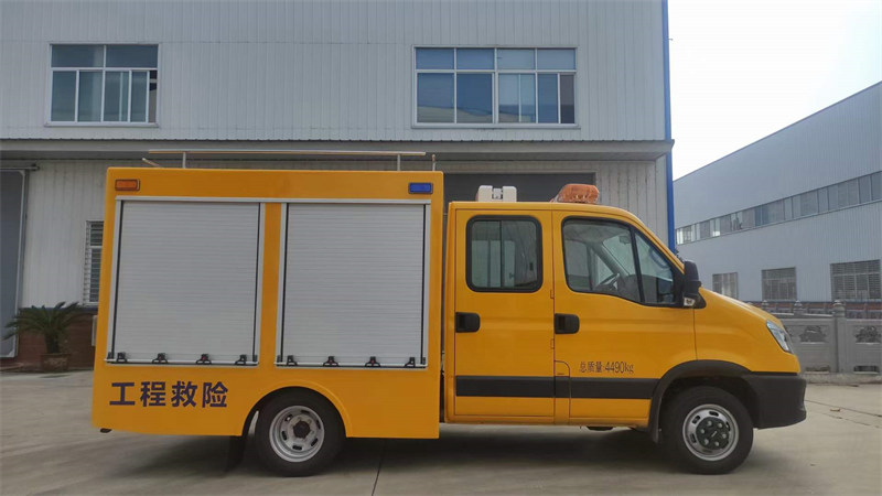 燃?xì)饩入U車依維柯C證可駕駛