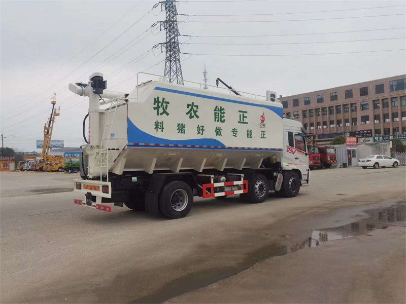 暢行飼料運(yùn)輸車(chē)現(xiàn)車(chē)有售