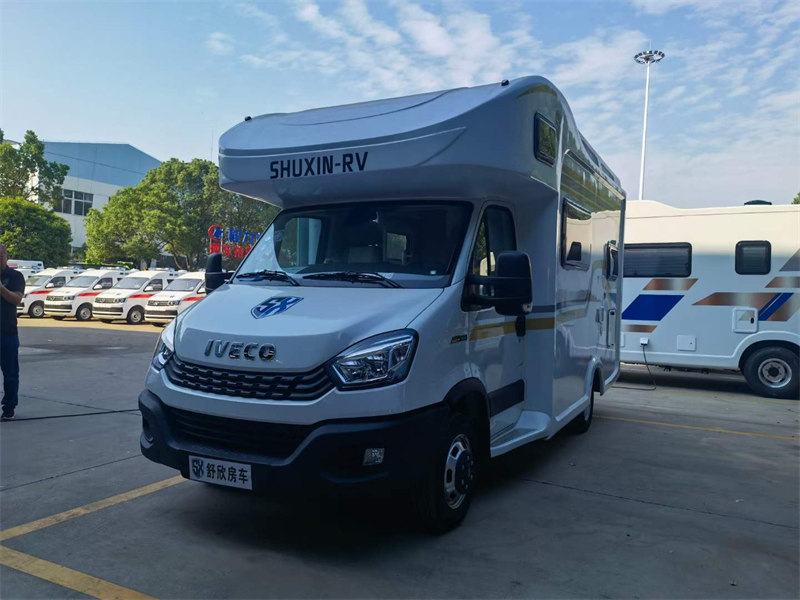程力依維柯C型房車(chē)雙11特惠價(jià)