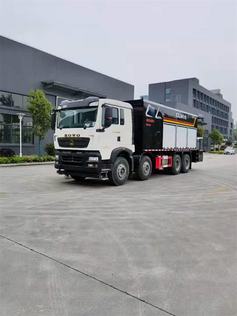 豪沃稀漿封層車熱銷中