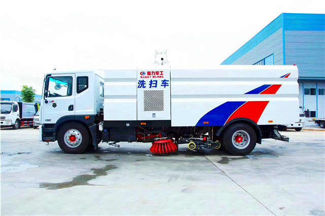 東風(fēng)D9洗掃車(chē)（8水/7塵）