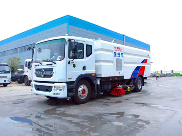 東風(fēng)D9洗掃車(chē)（8水/7塵）